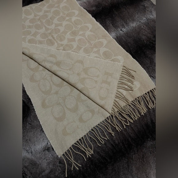 COACH Wool Blend Reversible Scarf. - Picture 3 of 8